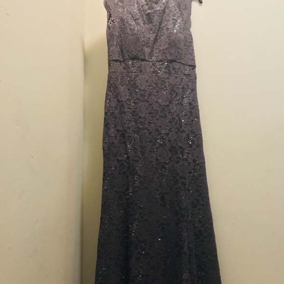 Grey Dress with Nice Fabric (Long) - Picture 2 of 2